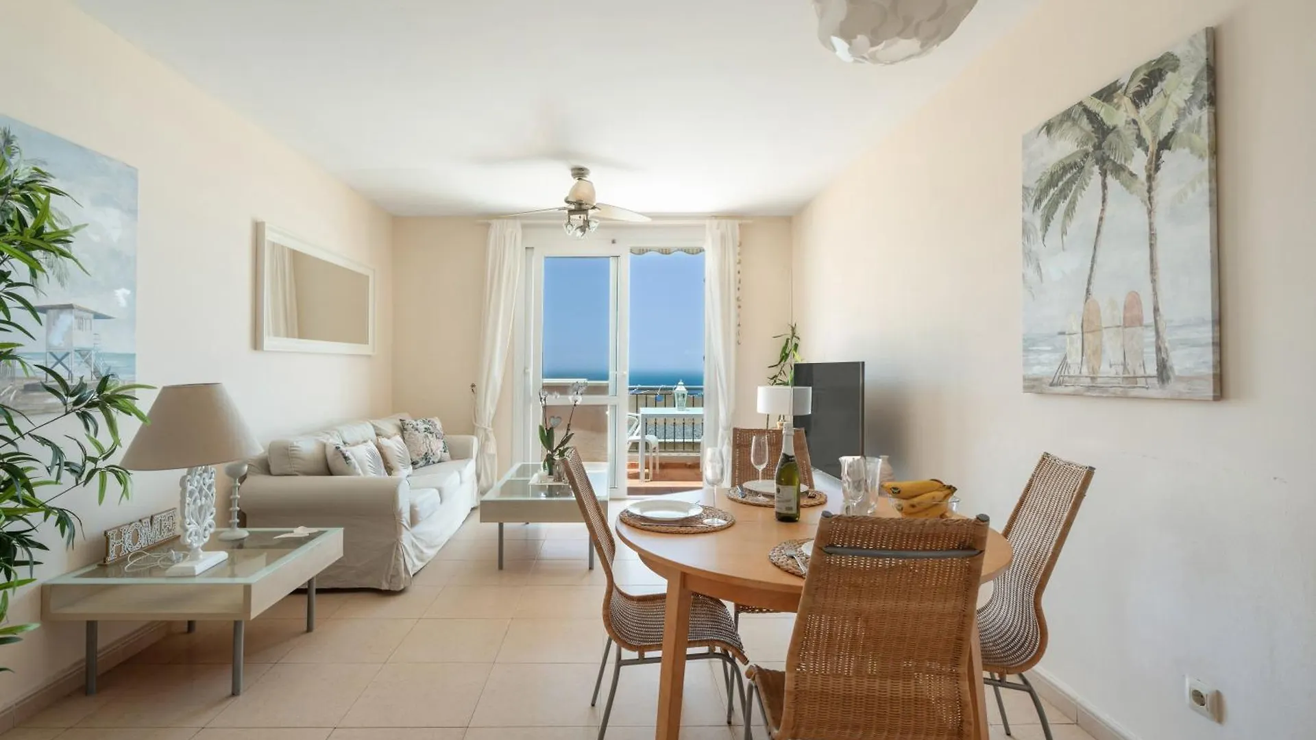 Grand View Apartment 아데제
