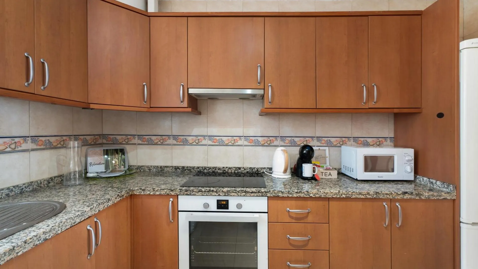 Grand View Apartment 아데제